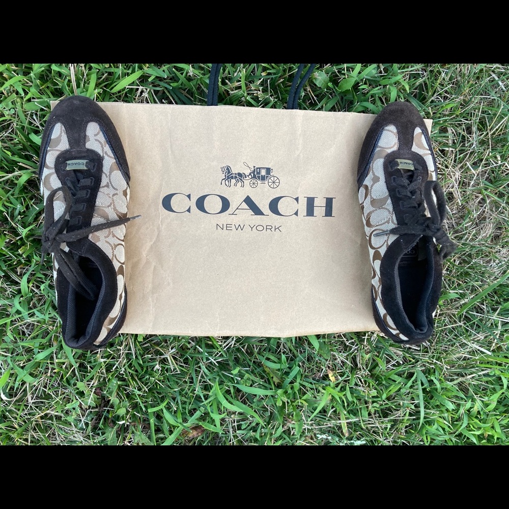 Vintage Coach sneakers 🤎